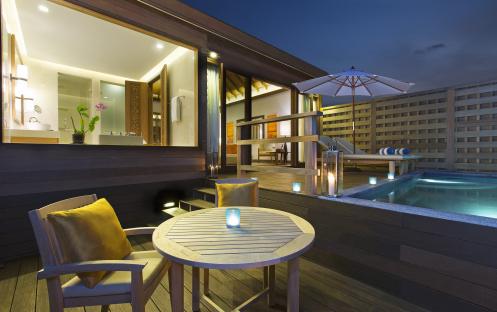 Anantara Veli Maldives Resort-Deluxe Over Water Pool Bungalow Deck_7869